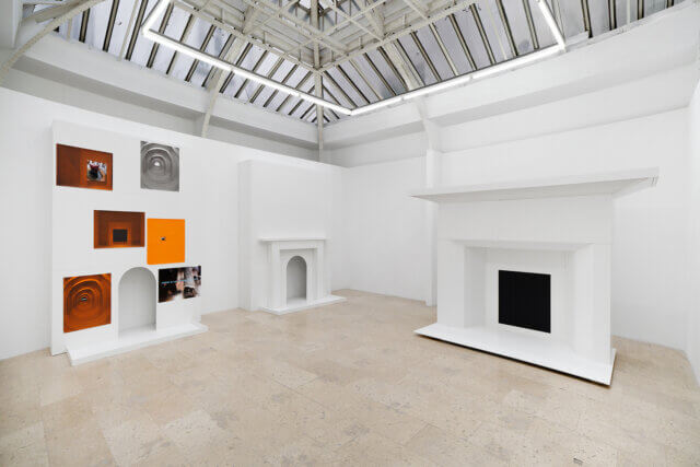 Camilla Wills, Tonight, 2018, installation view. Courtesy the artist and Gaudel de Stampa, Paris