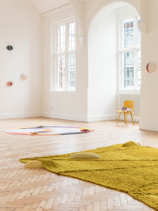 Installation view of Jennifer Tee, 'Let It Come Down,' 2017. Photo: Mark Blower