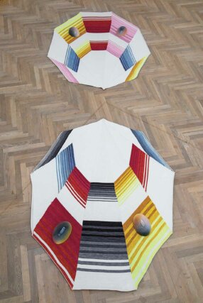 Jennifer Tee, Crystalline Floor Piece / Nona 1+2, 2014. Hand-dyed wool, glazed ceramics, 2.5 × 2 m. Courtesy the artist and Galerie Fons Welters, Amsterdam.