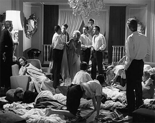 Luis Buñuel (Dir.) 
The Exterminating Angel (1962)