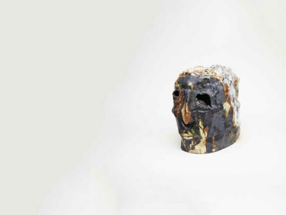 Jesse Wine, Chester man II, 2014 / glazed ceramics / 49 × 42 × 36cm. Courtesy the artist, Limoncello, London and Mary Mary, Glasgow