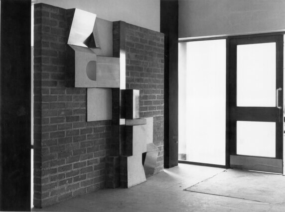 Mary Martin, Wall Screen, Musgrave Park Hospital, Belfast, 1957. © The Estates of Kenneth and Mary Martin, the author and Camden Arts Centre, 2007. Courtesy The Estates of Kenneth and Mary Martin.