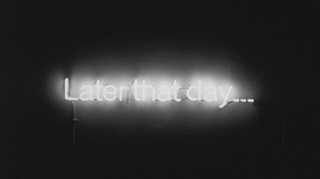 Later that day 2001 / Neon / 39⁄16  307⁄8  17⁄8" (9, 78.5, 5cm)
Photo: Stephen White

