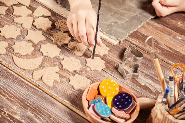 Drop-in: Ceramic Festive Decorations
