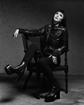 Conversations: Johanna Hedva and Phillippa Snow